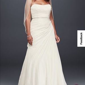 Beautiful and versatile wedding dress